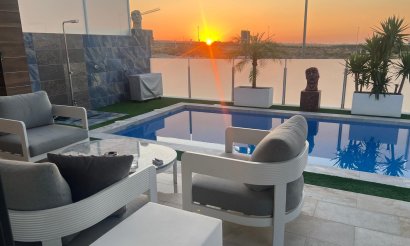 Resale - Villa - Orihuela - Entre Naranjos Vistabella Golf