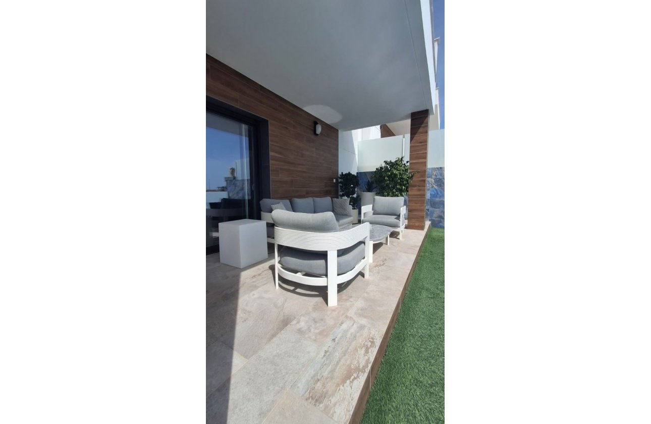 Resale - Villa - Orihuela - Entre Naranjos Vistabella Golf