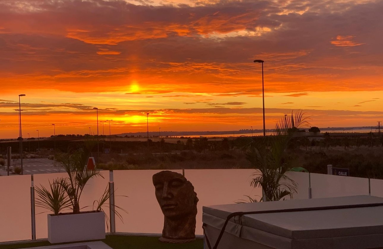 Resale - Villa - Orihuela - Entre Naranjos Vistabella Golf