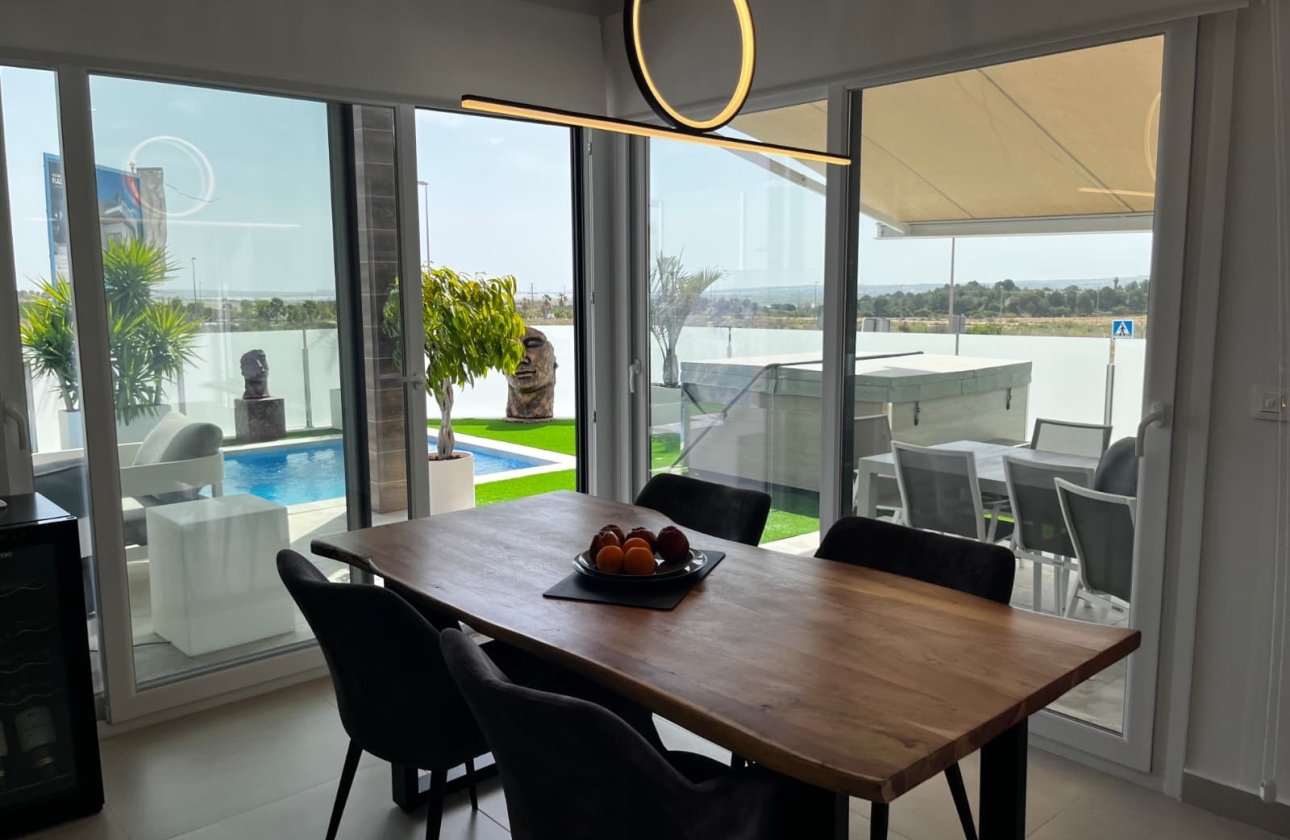 Resale - Villa - Orihuela - Entre Naranjos Vistabella Golf
