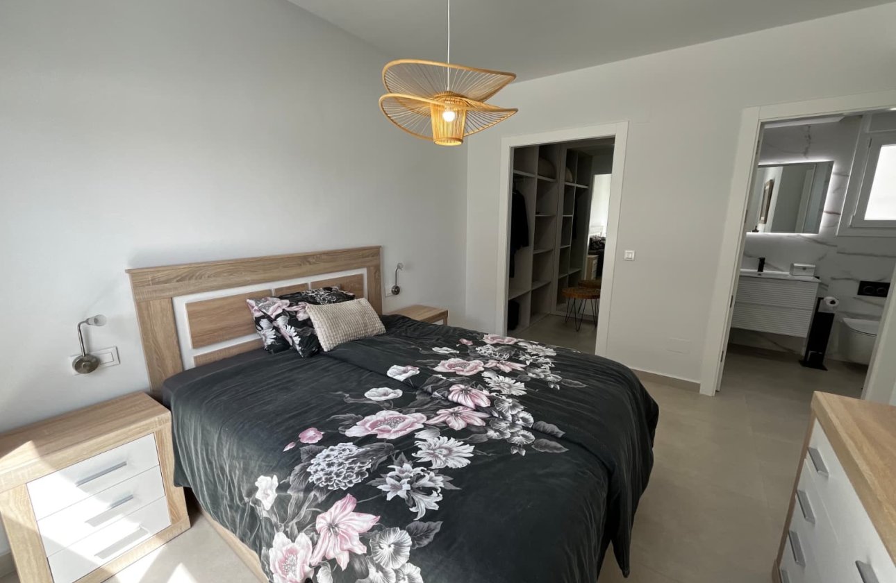 Resale - Villa - Orihuela - Entre Naranjos Vistabella Golf