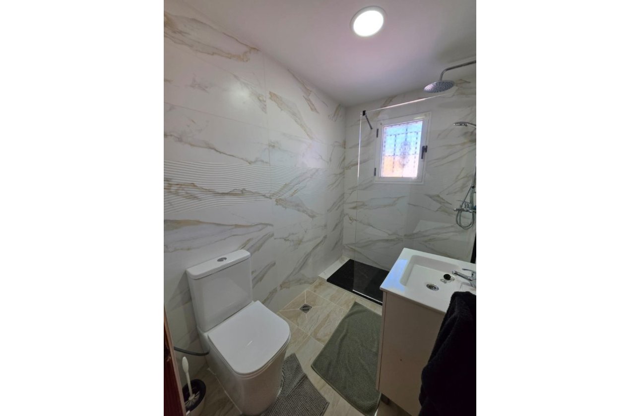 Resale - Townhouse - Torrevieja - La Siesta - El Salado -  Torreta