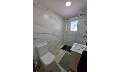 Resale - Townhouse - Torrevieja - La Siesta - El Salado -  Torreta