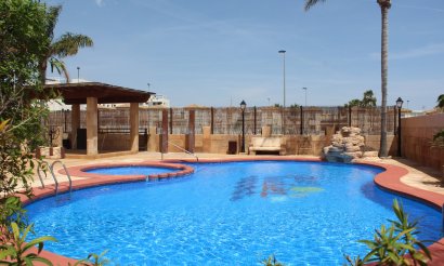 Resale - Villa - Orihuela Costa - Los Dolses