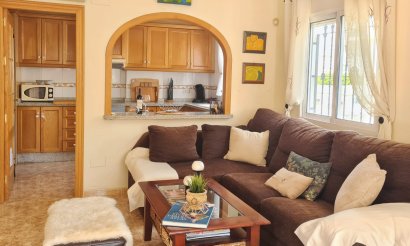 Resale - Villa - Orihuela Costa - Los Dolses