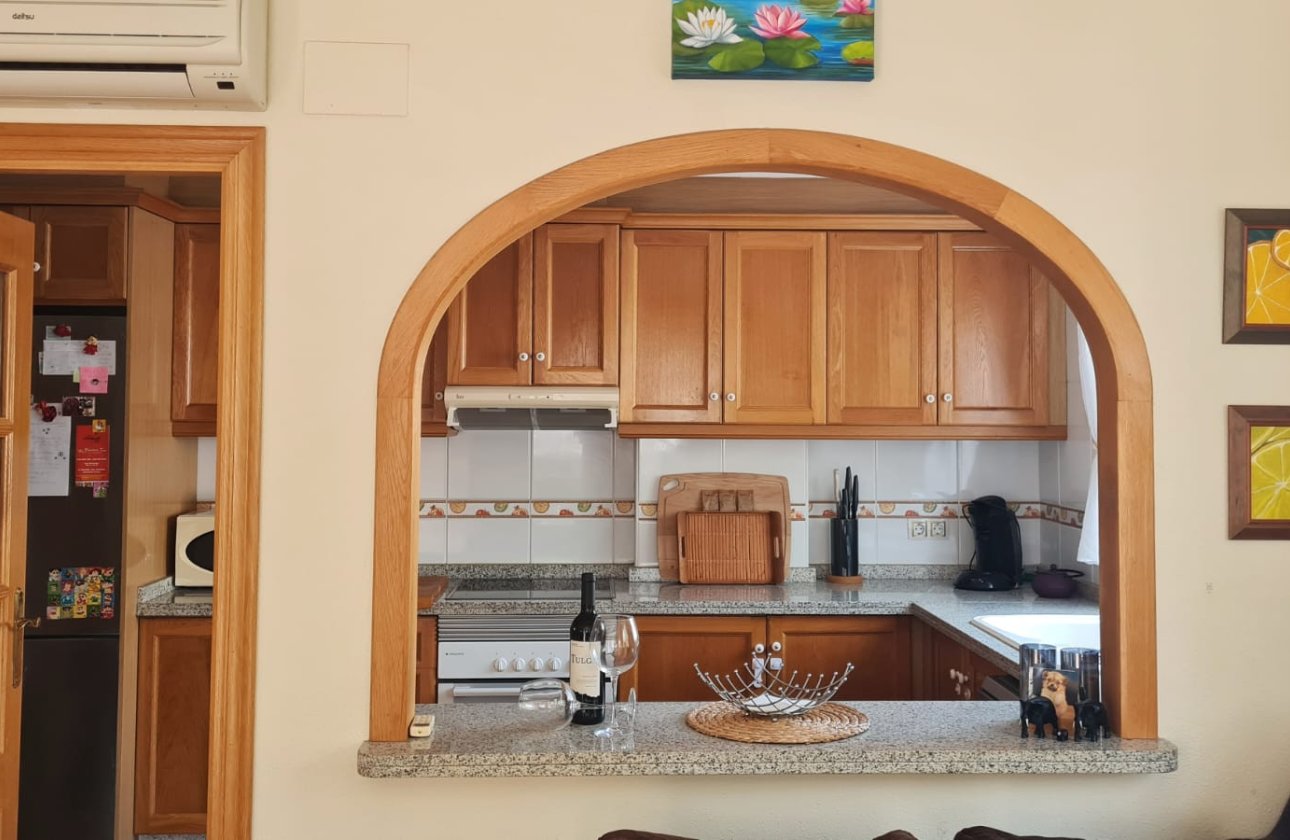 Resale - Villa - Orihuela Costa - Los Dolses
