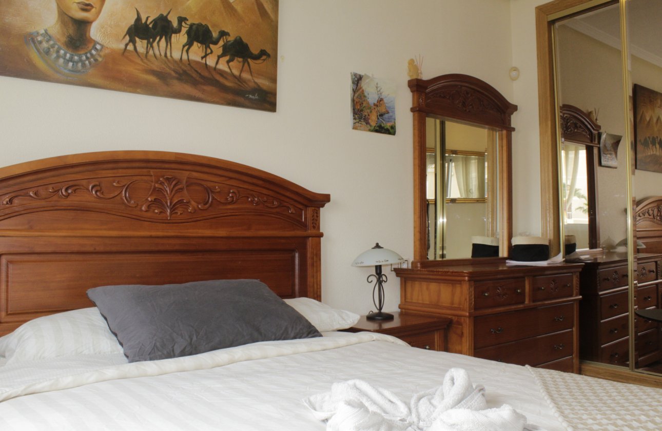 Resale - Villa - Orihuela Costa - Los Dolses