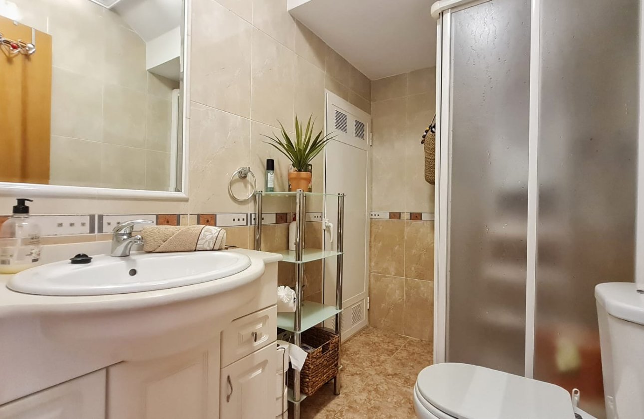 Resale - Villa - Orihuela Costa - Los Dolses