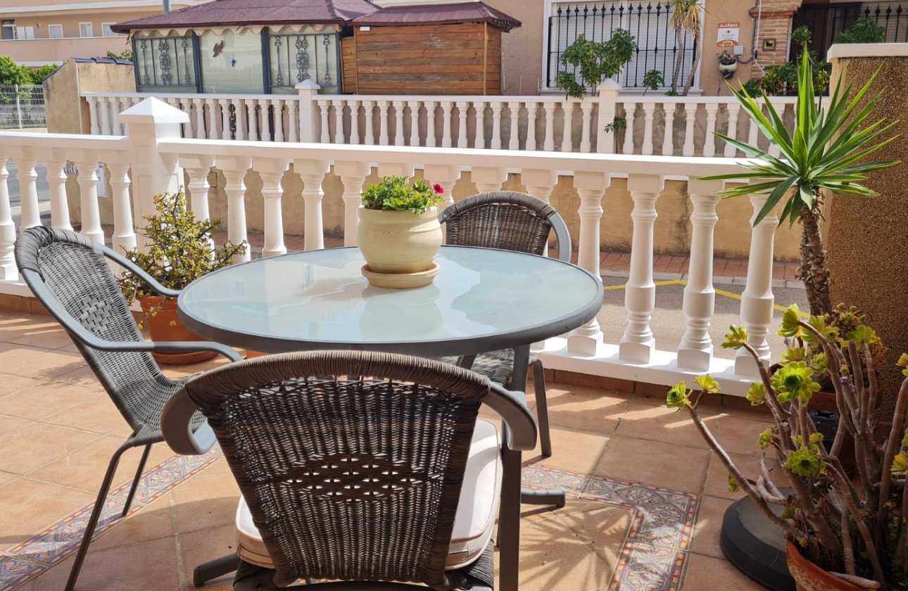 Resale - Villa - Orihuela Costa - Los Dolses