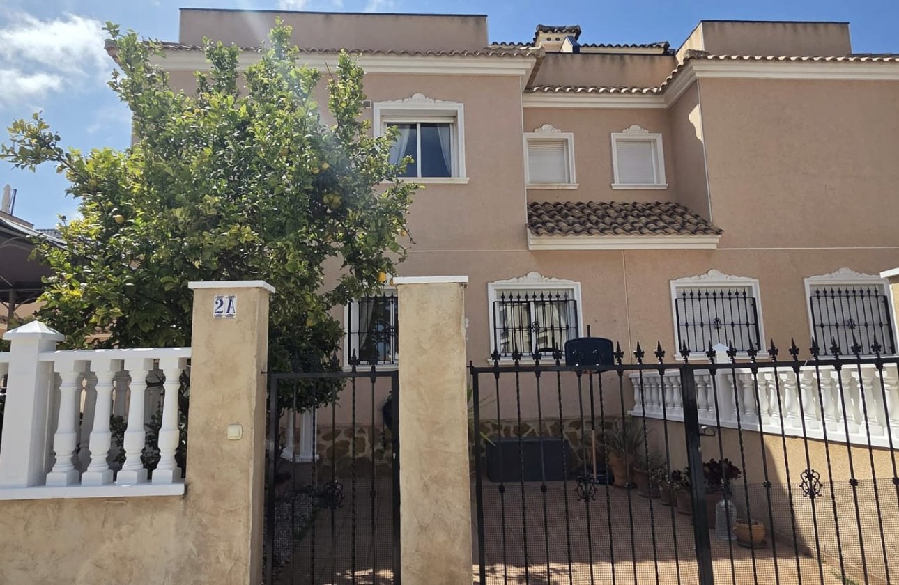 Resale - Villa - Orihuela Costa - Los Dolses
