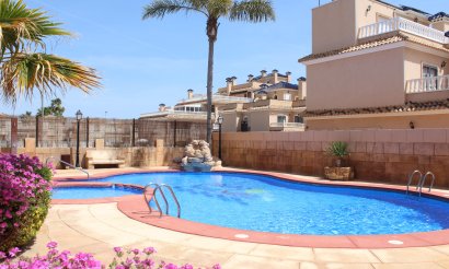 Resale - Villa - Orihuela Costa - Los Dolses