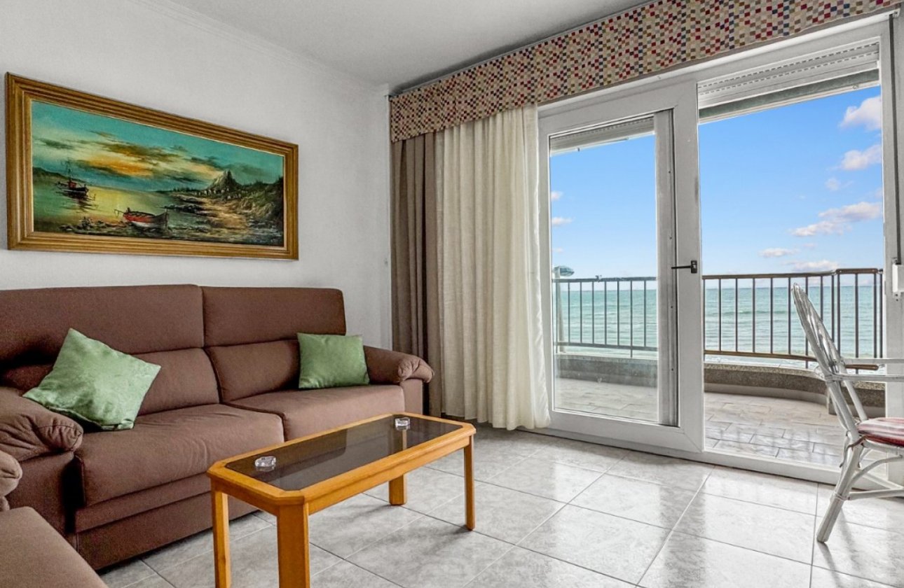 Resale - Apartment / flat - Torrevieja - Playa de los Locos
