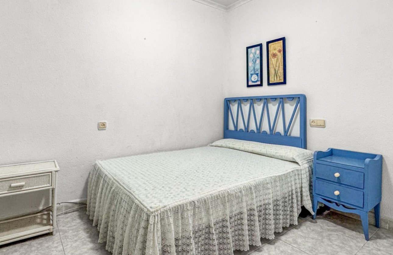 Resale - Apartment / flat - Torrevieja - Playa de los Locos