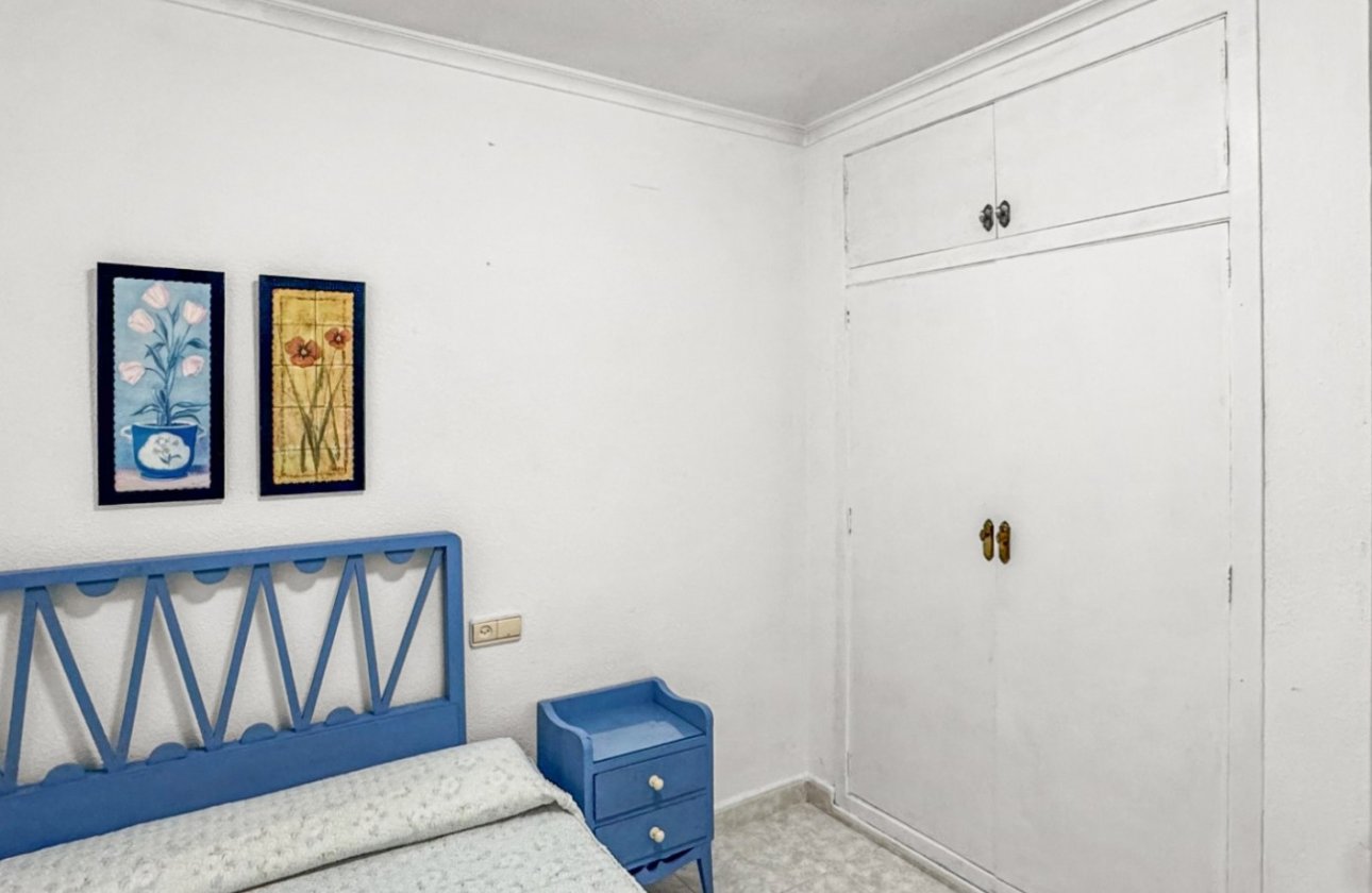 Resale - Apartment / flat - Torrevieja - Playa de los Locos