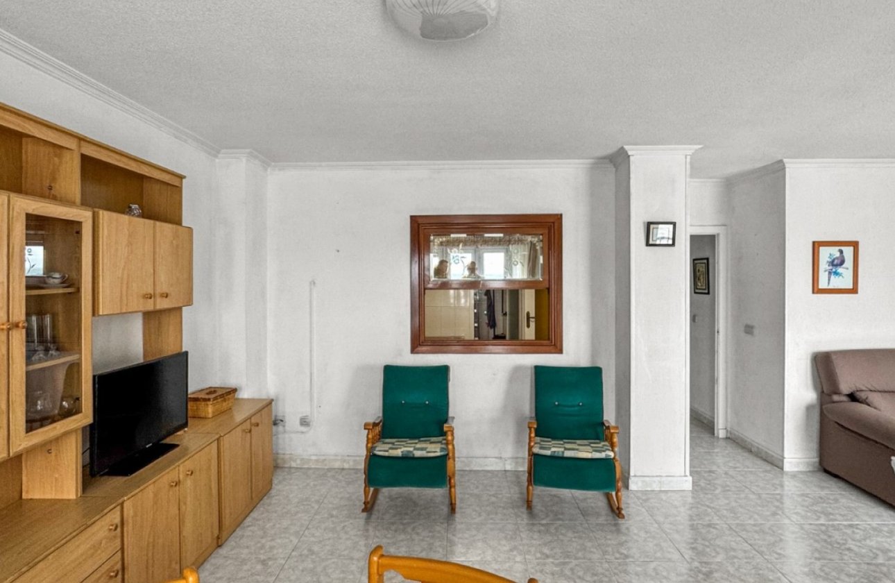 Resale - Apartment / flat - Torrevieja - Playa de los Locos