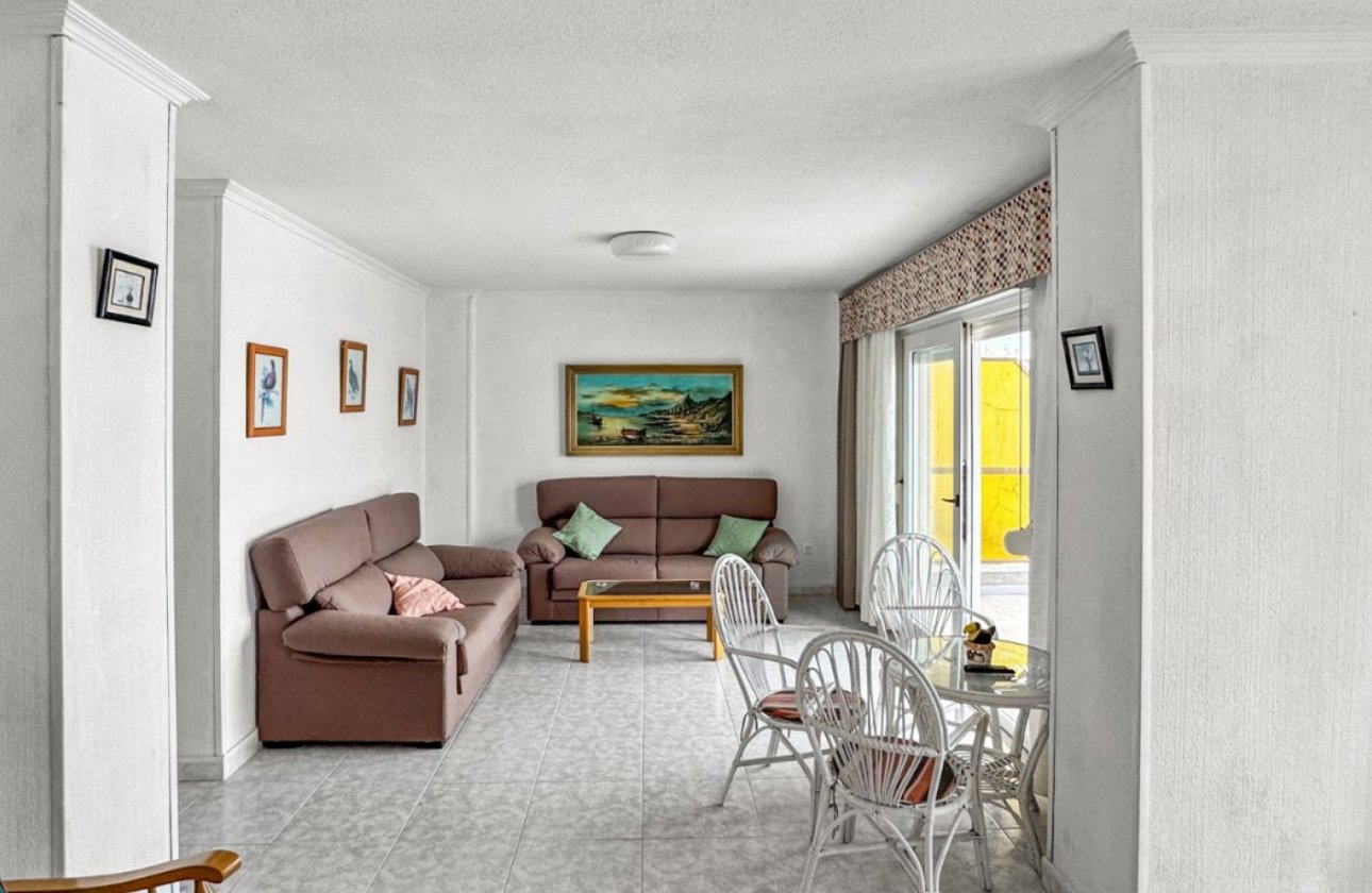 Resale - Apartment / flat - Torrevieja - Playa de los Locos