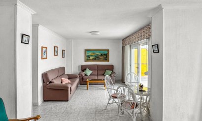 Resale - Apartment / flat - Torrevieja - Playa de los Locos