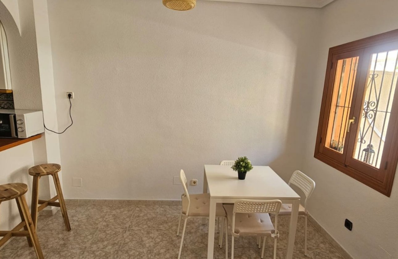 Resale - Apartment / flat - Orihuela Costa - Playa Flamenca