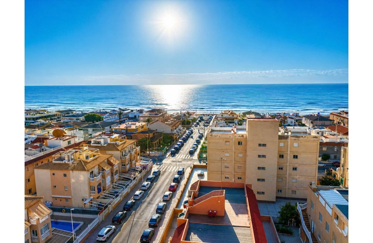 Resale - Apartment / flat - Torrevieja - La Mata