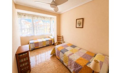 Resale - Apartment / flat - Torrevieja - La Mata