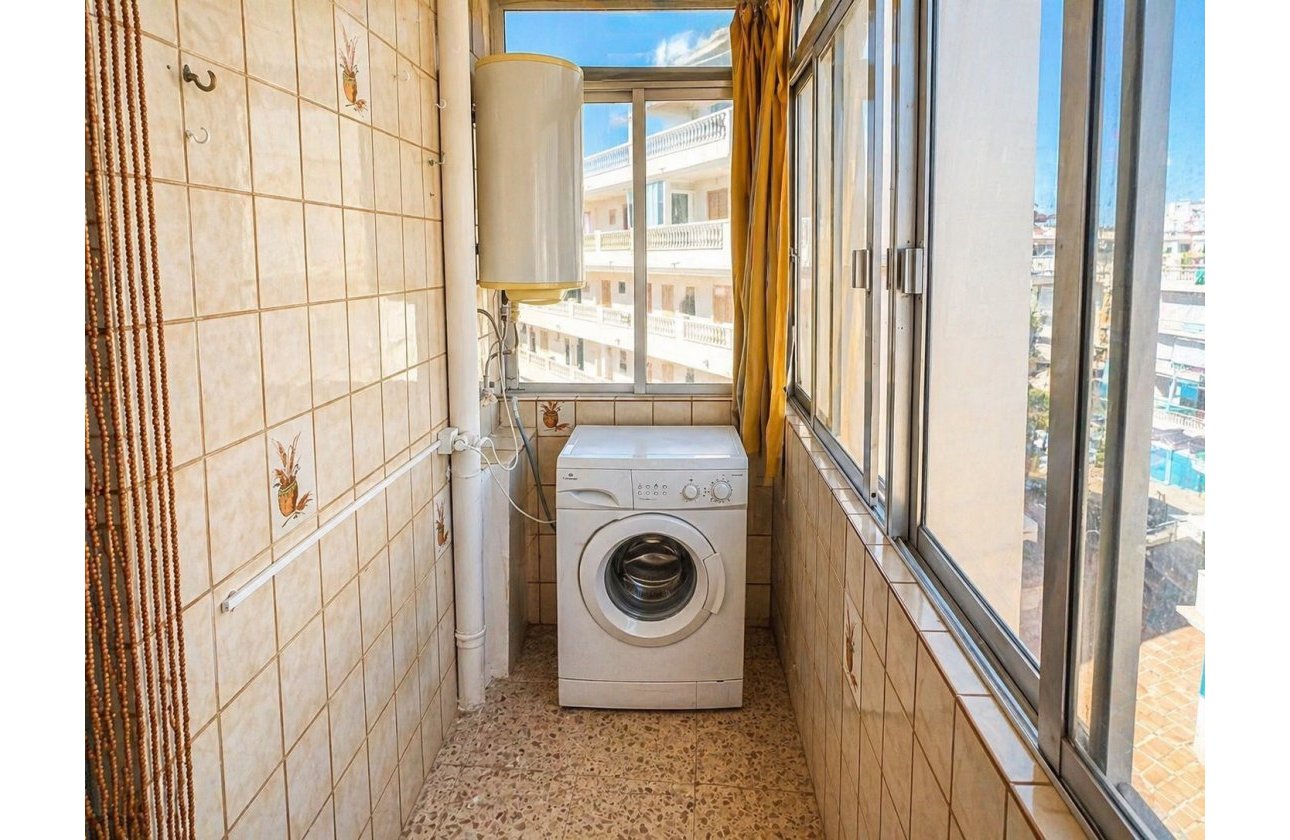 Resale - Apartment / flat - Torrevieja - La Mata