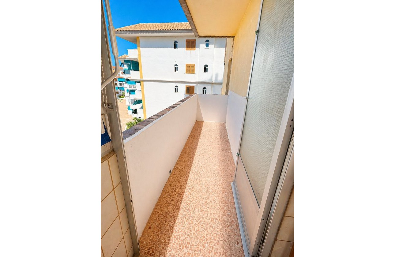 Resale - Apartment / flat - Torrevieja - La Mata