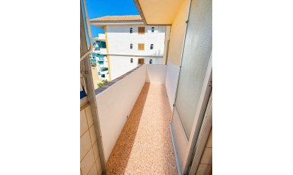 Resale - Apartment / flat - Torrevieja - La Mata