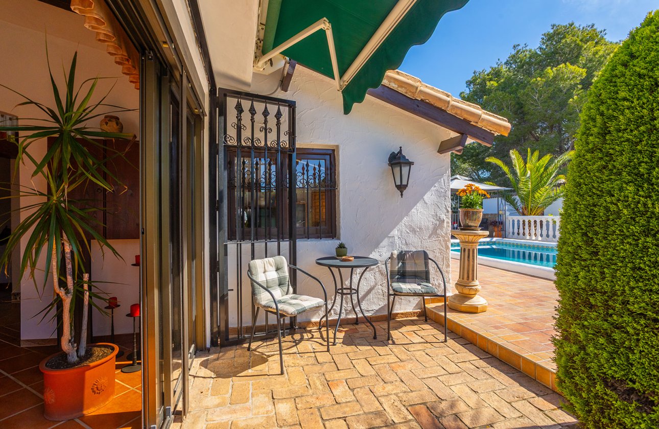 Resale - Villa - Orihuela - Orihuela Costa
