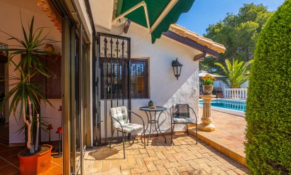 Resale - Villa - Orihuela - Orihuela Costa