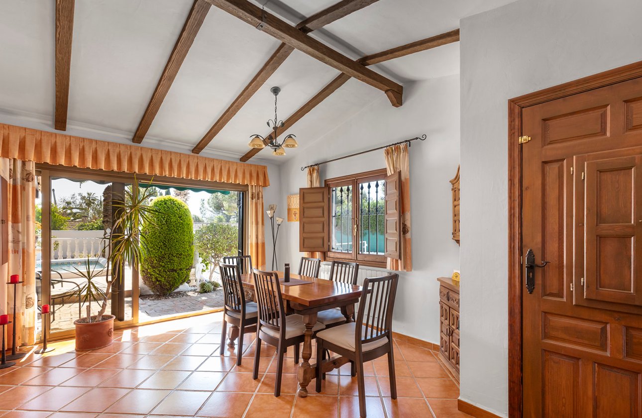 Resale - Villa - Orihuela - Orihuela Costa