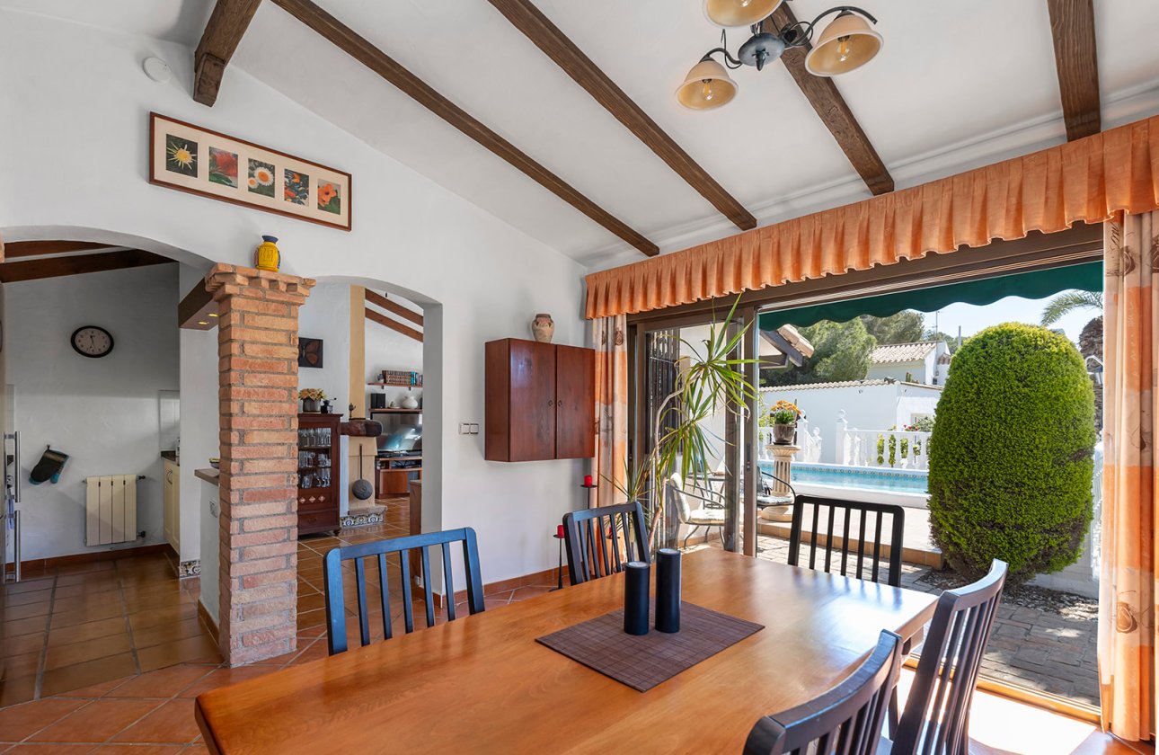 Resale - Villa - Orihuela - Orihuela Costa
