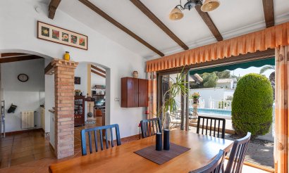 Resale - Villa - Orihuela - Orihuela Costa