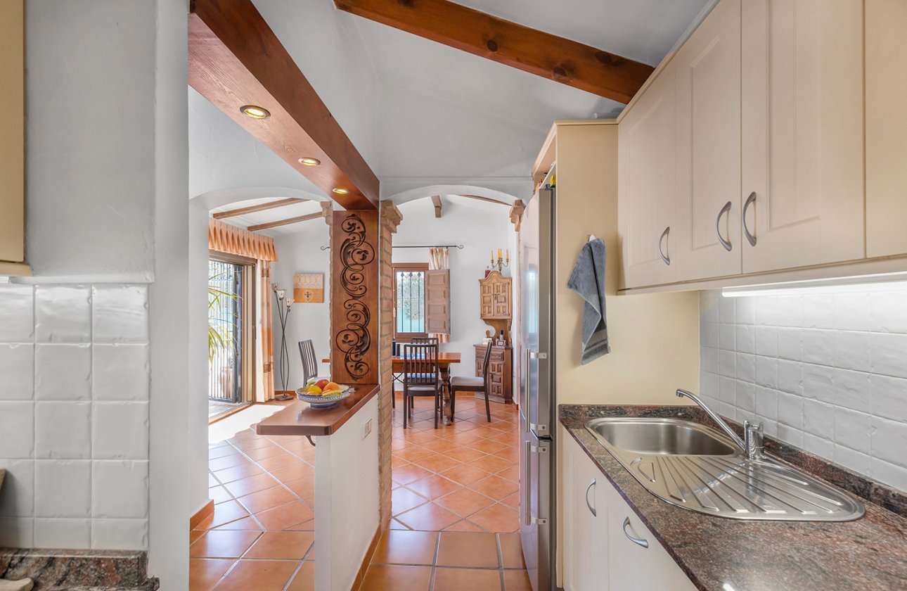 Resale - Villa - Orihuela - Orihuela Costa