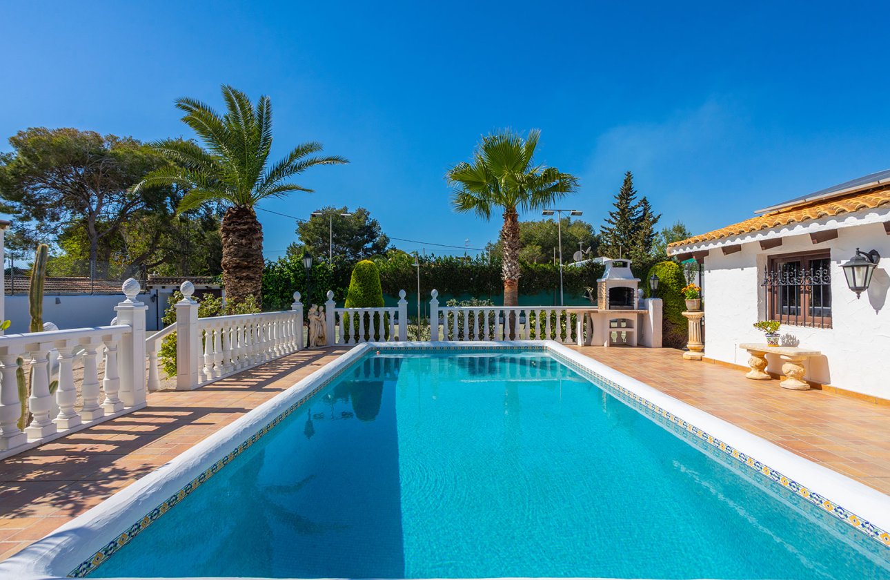 Resale - Villa - Orihuela - Orihuela Costa