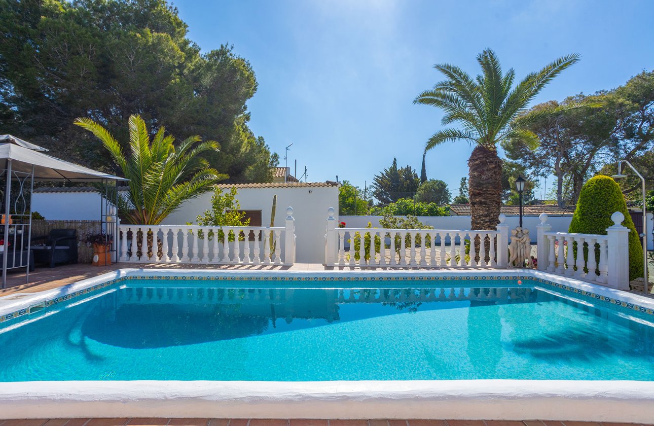 Resale - Villa - Orihuela - Orihuela Costa