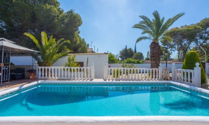Resale - Villa - Orihuela - Orihuela Costa
