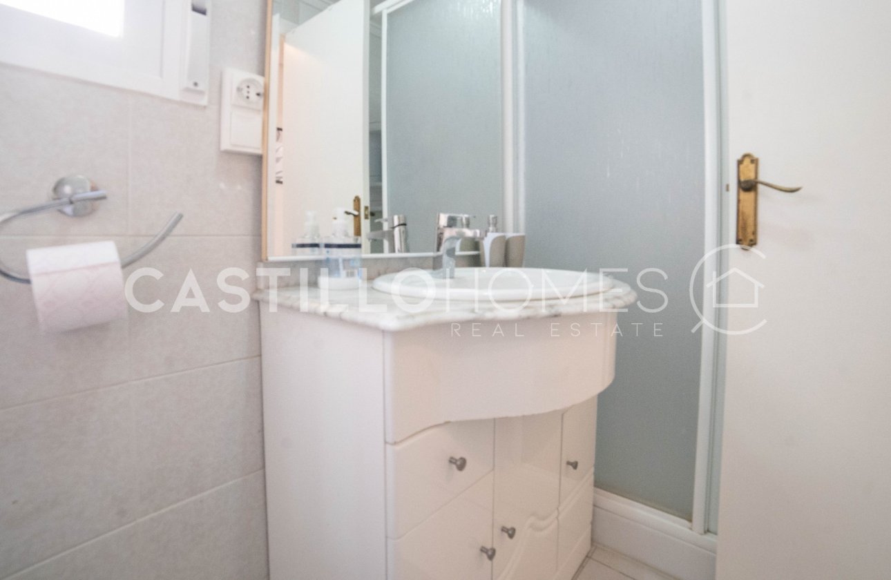 Resale - Apartment / flat - Torrevieja - Centro
