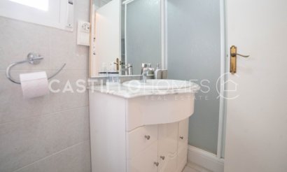 Resale - Apartment / flat - Torrevieja - Centro