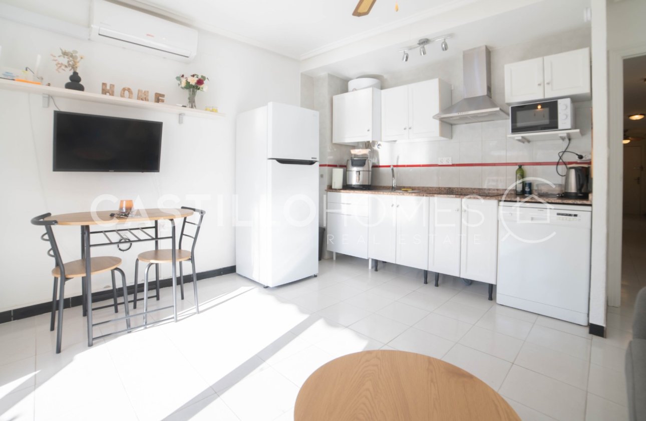 Resale - Apartment / flat - Torrevieja - Centro