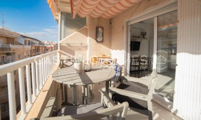 Resale - Apartment / flat - Torrevieja - Centro