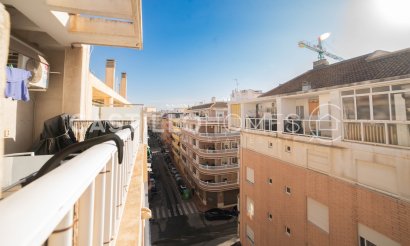 Resale - Apartment / flat - Torrevieja - Centro