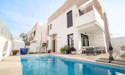 Resale - Villa - Orihuela Costa - Las Filipinas