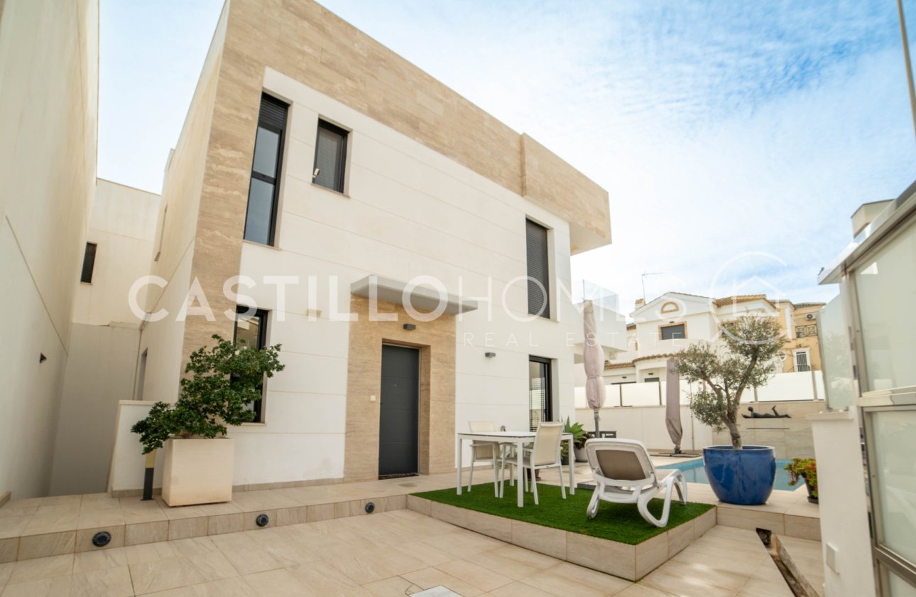 Resale - Villa - Orihuela Costa - Las Filipinas