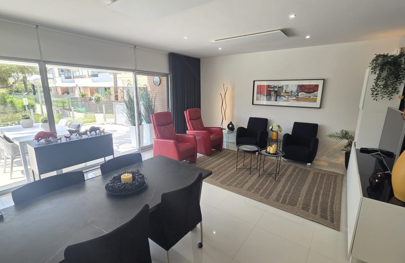 Resale - Apartment / flat - Orihuela Costa - Los Dolses