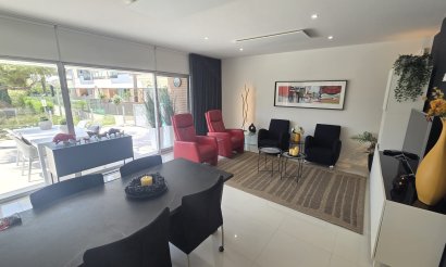Resale - Apartment / flat - Orihuela Costa - Los Dolses