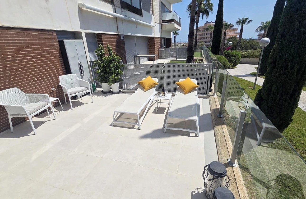 Resale - Apartment / flat - Orihuela Costa - Los Dolses