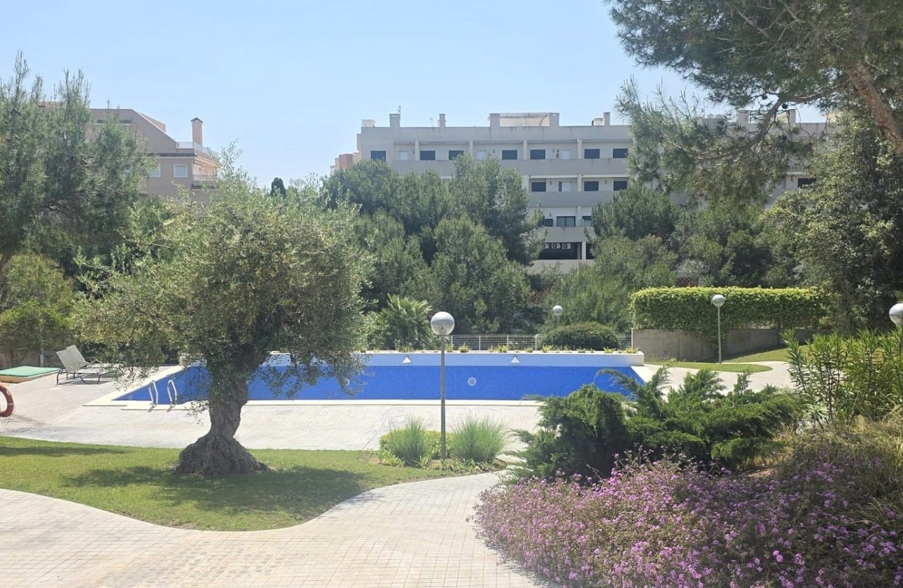 Resale - Apartment / flat - Orihuela Costa - Los Dolses