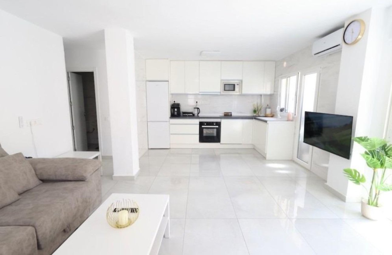 Resale - Apartment / flat - Torrevieja - Acequion
