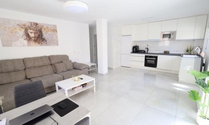 Resale - Apartment / flat - Torrevieja - Acequion
