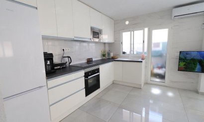 Resale - Apartment / flat - Torrevieja - Acequion